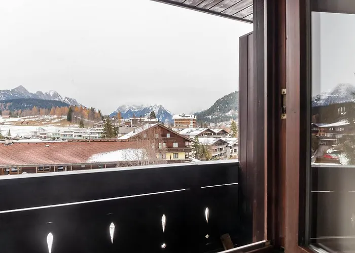 Haus Excelsior 21 アパート